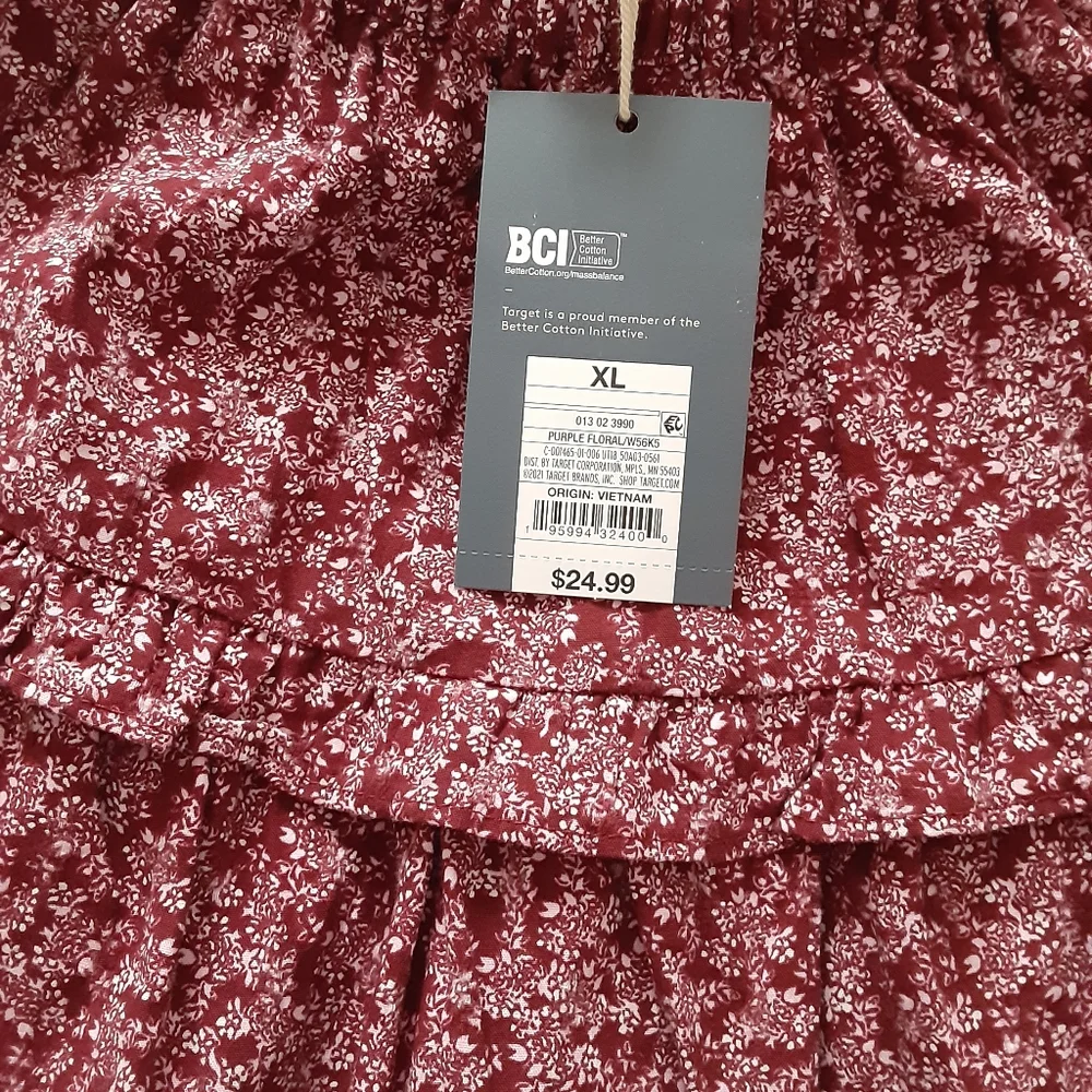 Universal Thread Pullover Top - Picture 3 of 3